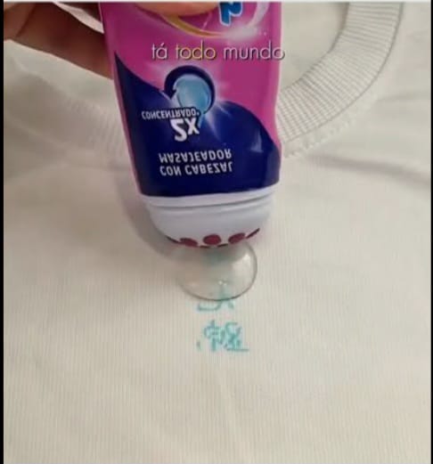 Vanish Oxi Action Stain Remover
